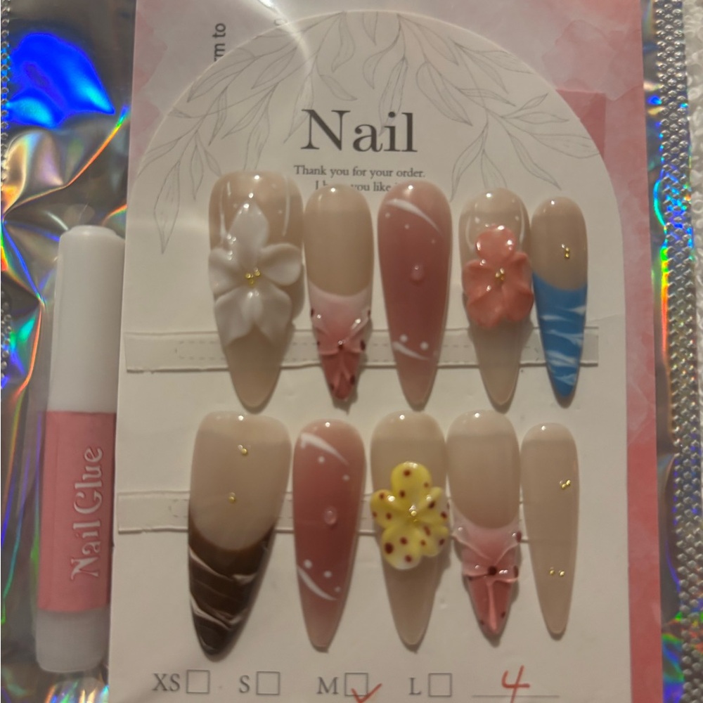 Floral and Geometric Press-On Nails Set